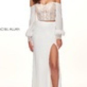 Formal event, wedding, prom or pageant